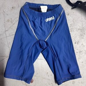 Arena boys tech suit for 12 and under